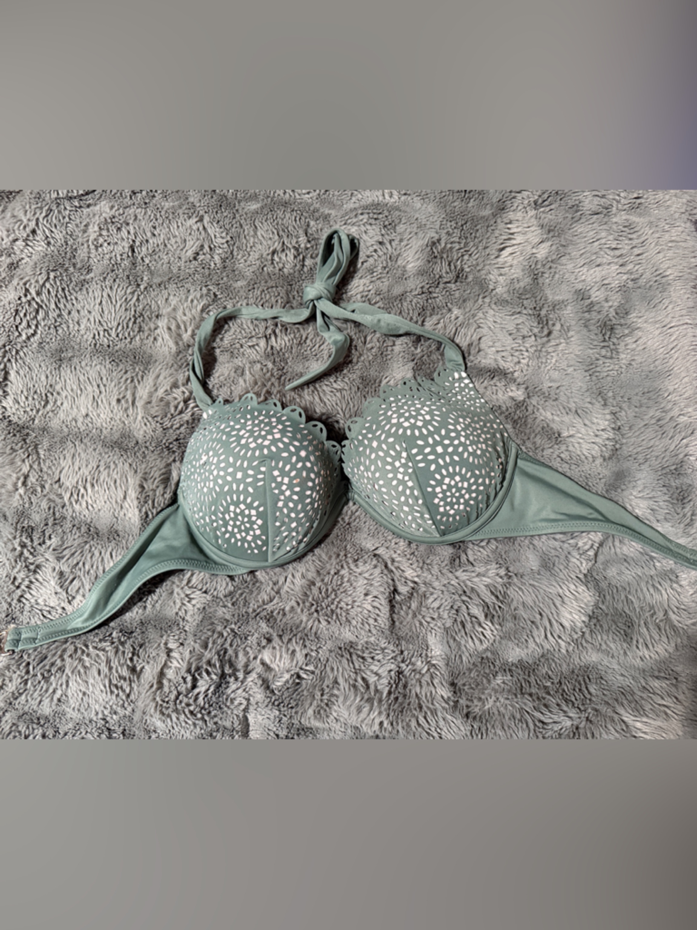 Scalloped Cutout Halter Bikini Top In Sage Green